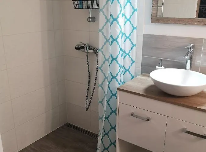 公寓 Bibi Apartman 巴拉顿菲赖德